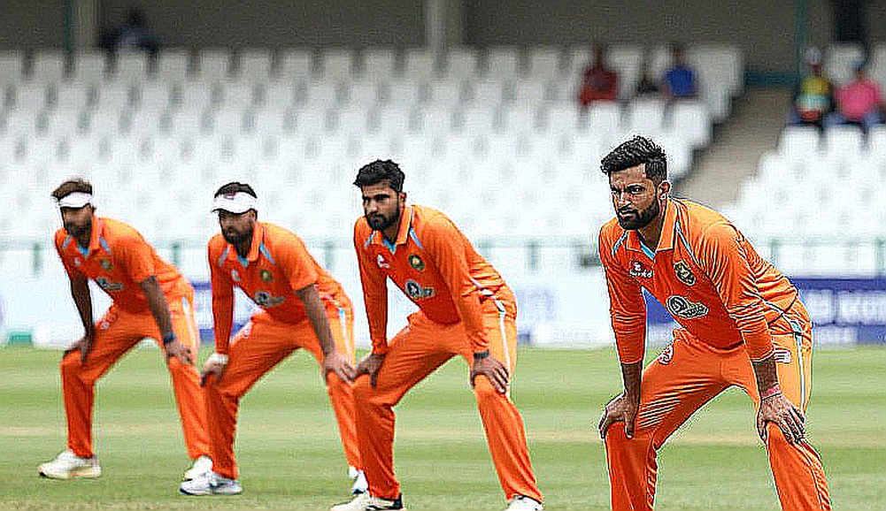 Blockchain's Immutable Ledger and Cricket's Raw Record: Who Keeps Whose Account Blockchain's Immutable Ledger and Cricket's Raw Record: Who Keeps Whose Account